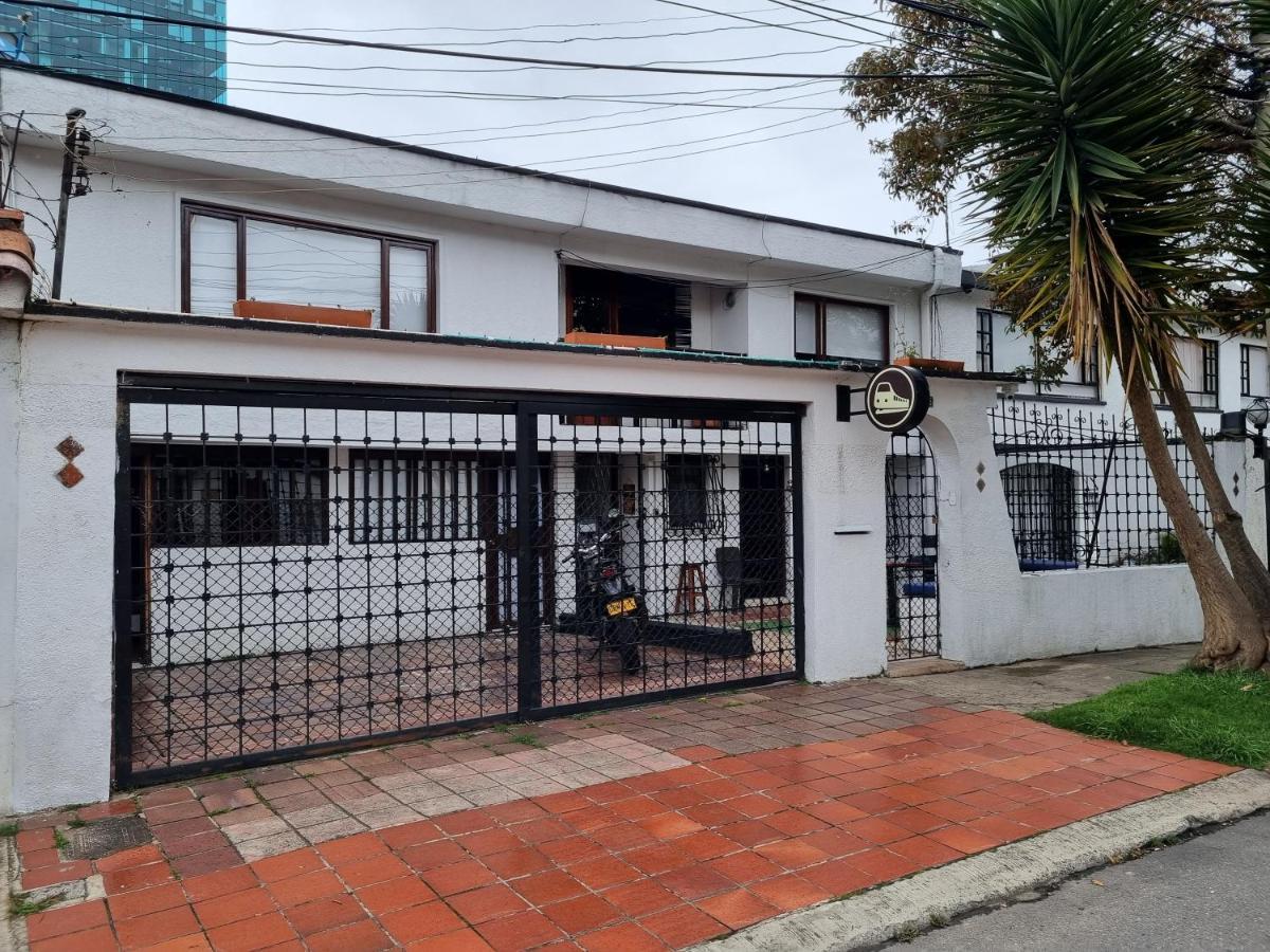 Acogedor Hostal Usaquen La Parada Del Tren, Bogota