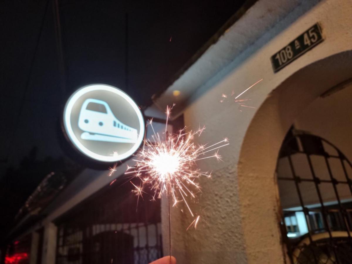 Acogedor Hostal Usaquen La Parada Del Tren — Photos 2